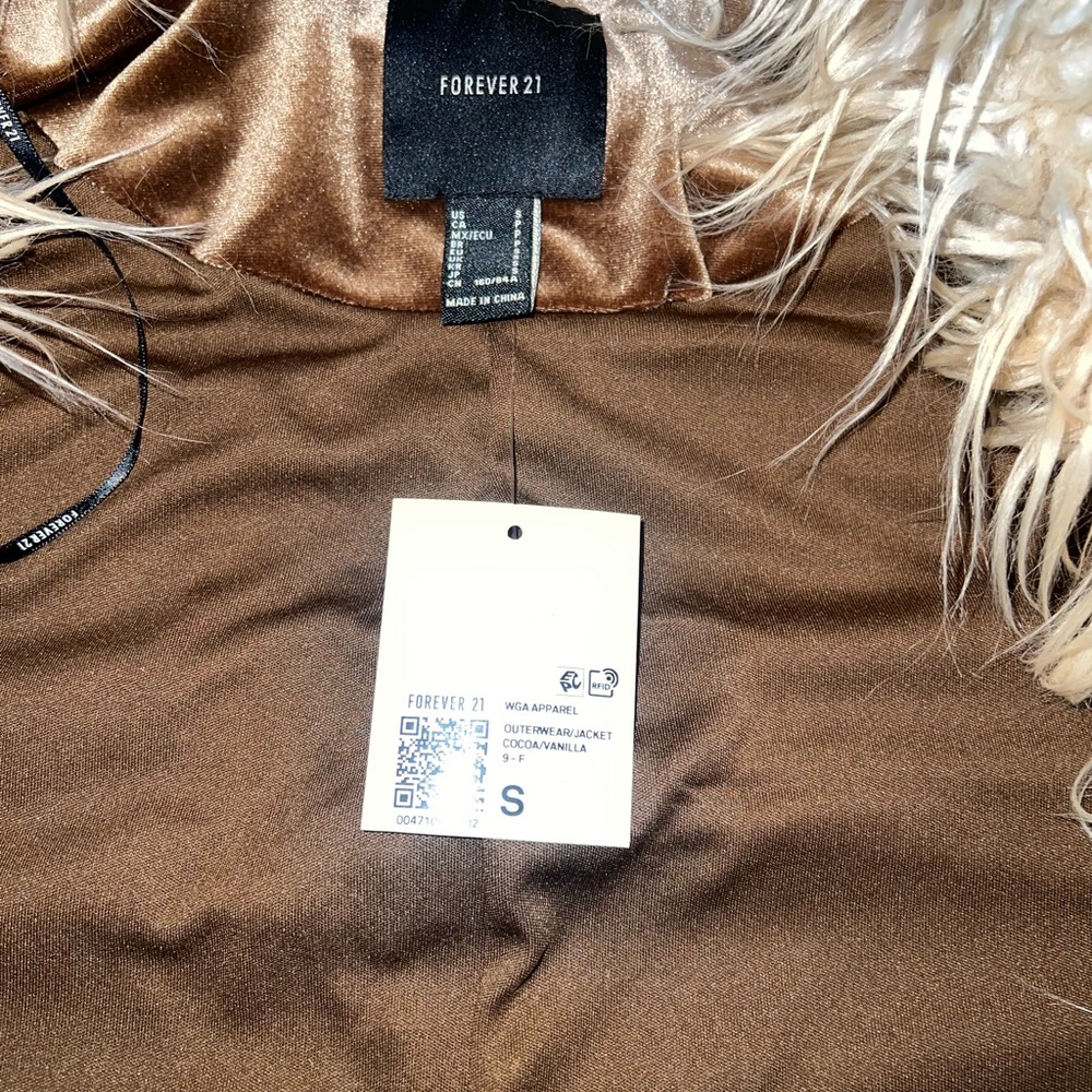 Faux Fur - Trim Embroidered Coat NWT - Picture 8 of 13